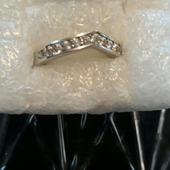 SET OF 2 DIAMOND CZ RINGS - Picture 3 of 3